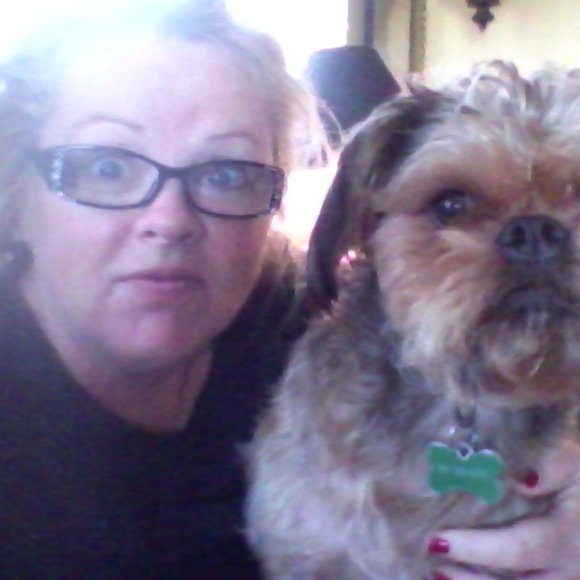 Meet your Posher, Luan of Blondie's Resale - Picture 7 of 7